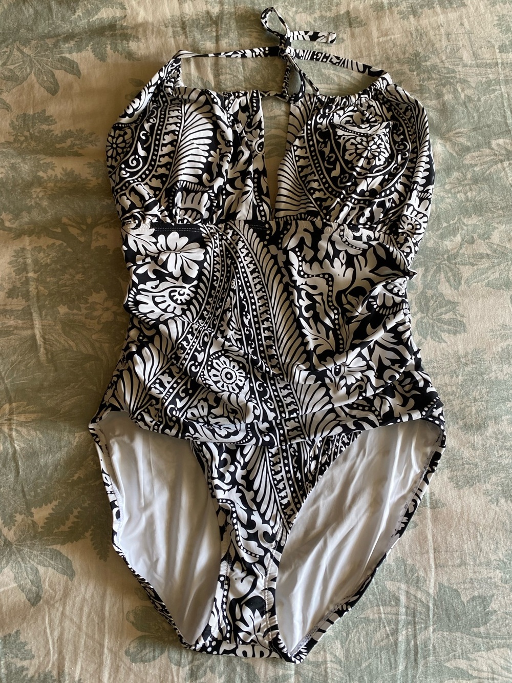 La Blanca Abstract Black & White Paisley Halter One-Piece Swimsuit NWT